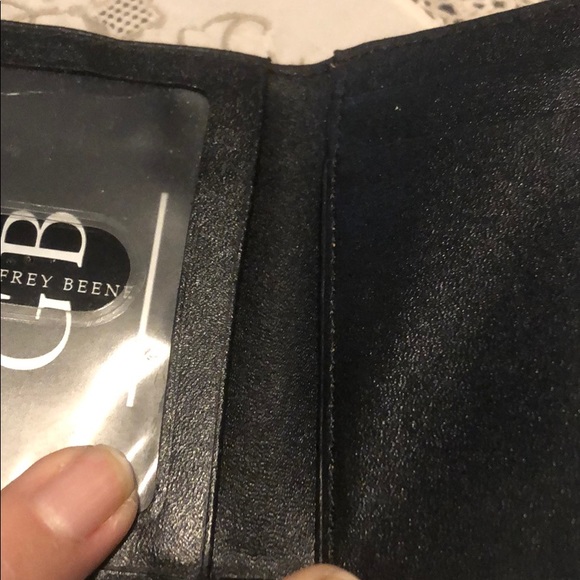 Used men’s wallets by Geoffrey Beene - Picture 8 of 8